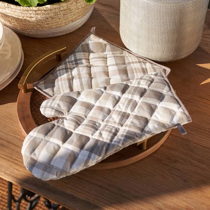 Set guanti e presina - Astrid per la vendita all'ingrosso da parte di La Mallorquina