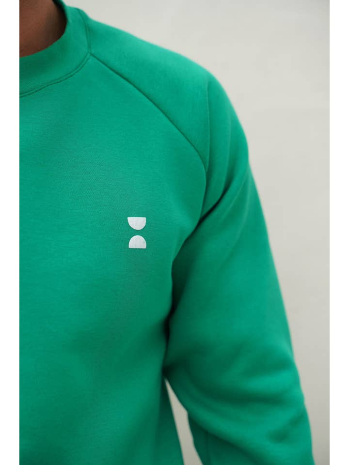 15:45 - Wholesale Sweatshirt - Unisex - The essential green sweatshirt • Women & Men3