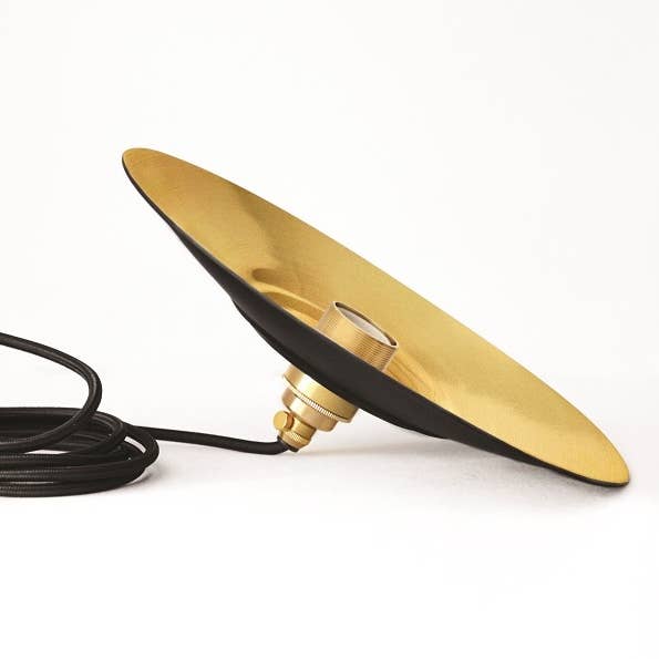 NL RESERVE EURO lampeskærm. Mat sort/massiv messing for engroshandel hos We Are Nook