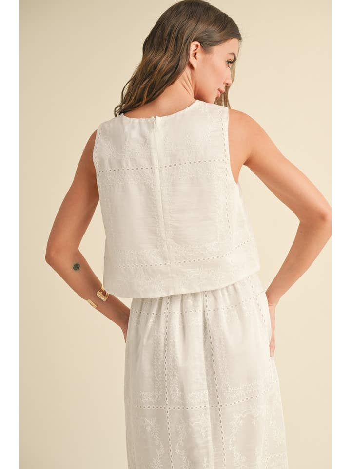 WHITE T4844ST EYELET DETAIL SLEEVELESS TOP for wholesale on Faire