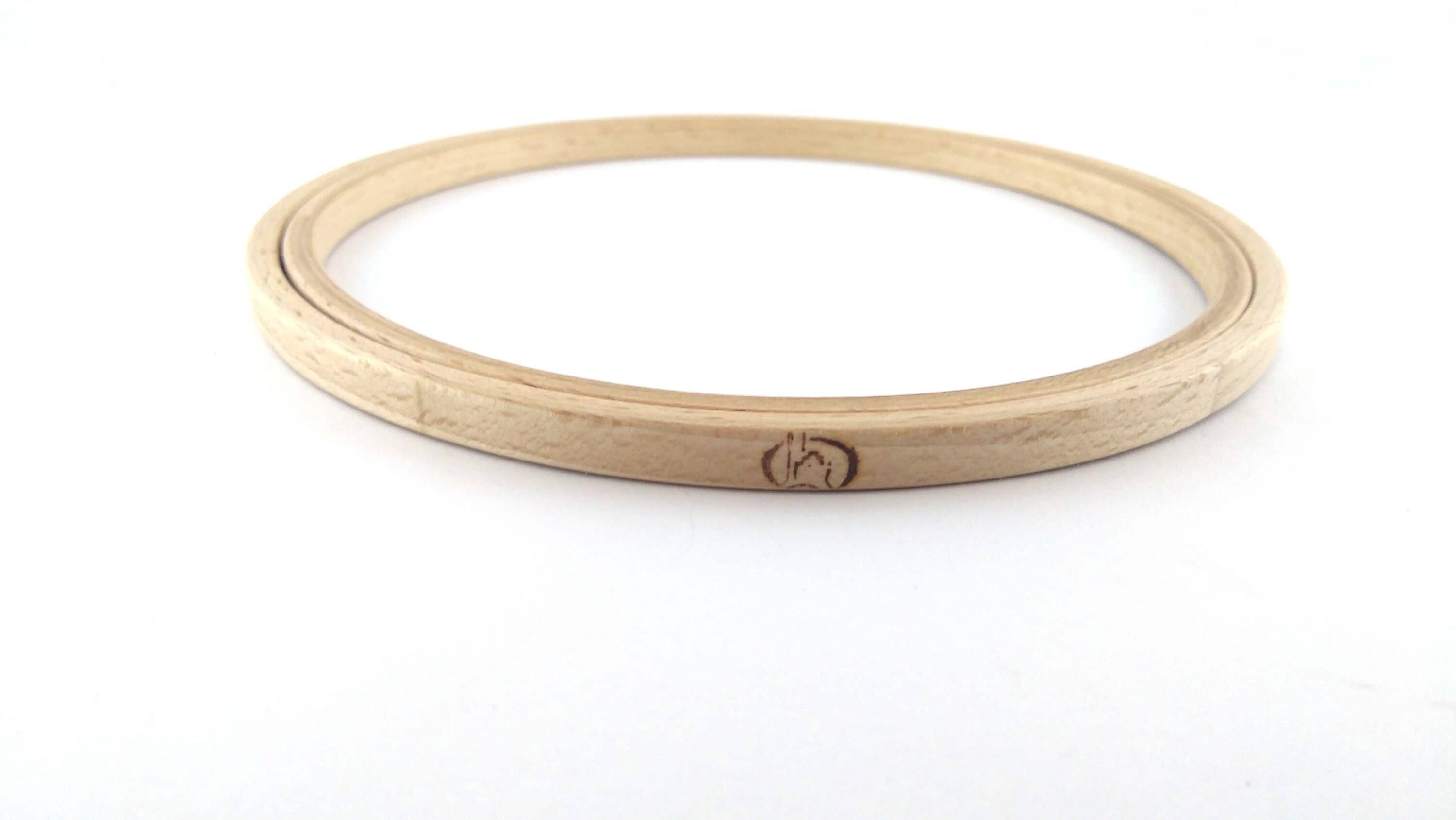 SGN Group LTD - Wholesale Embroidery/Cross Stitch Supplies - Hoop without screw, Stitch frame no screw, Screwless hoop1