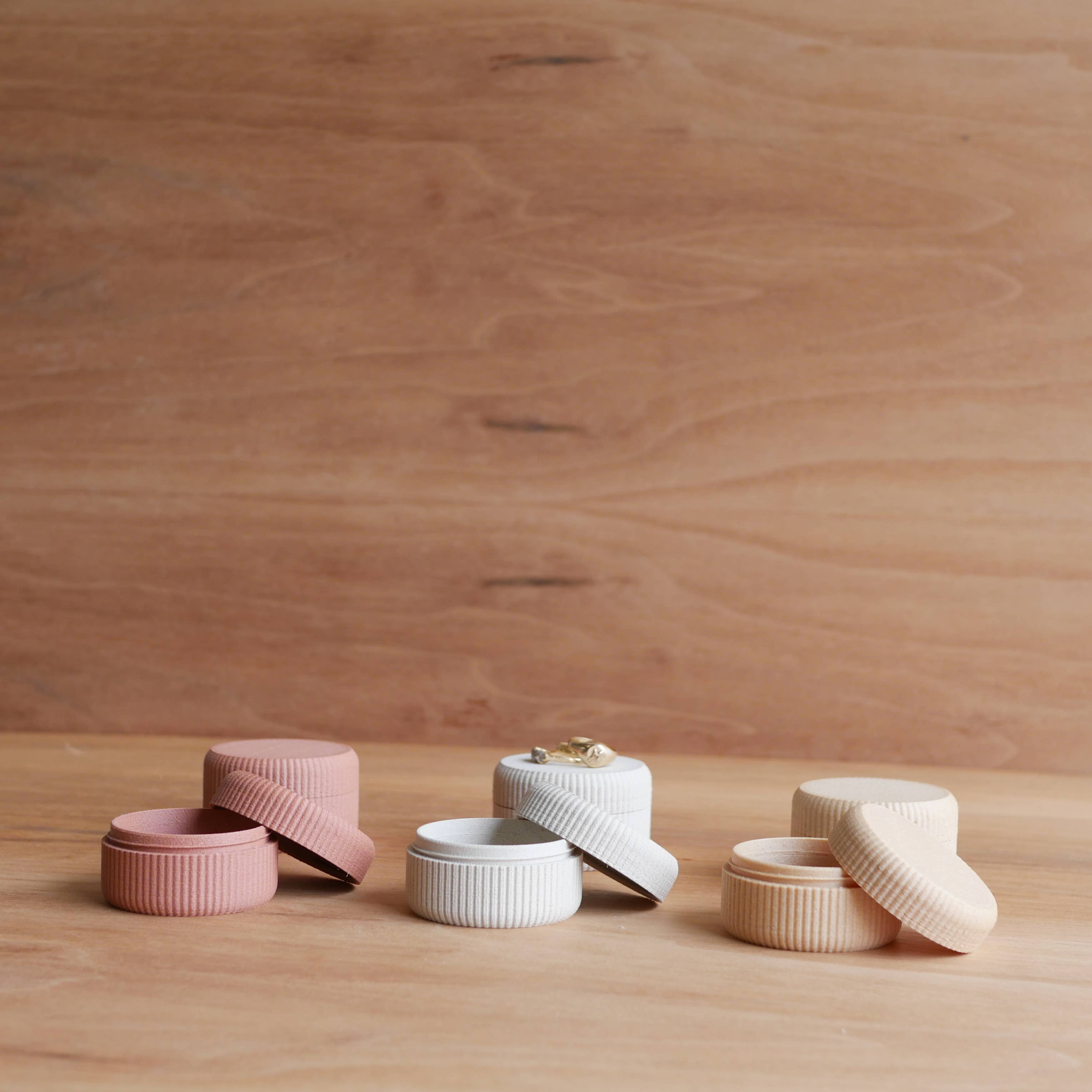 MINIMUM DESIGN - Wholesale Jewelry Box/Organizer - Small Jewelry Case / Travel case - perfect for small jewelry7