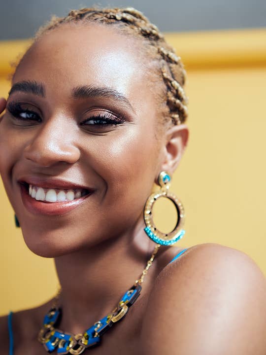 Orecchini Chandra per la vendita all'ingrosso da parte di Chalk Jewellery