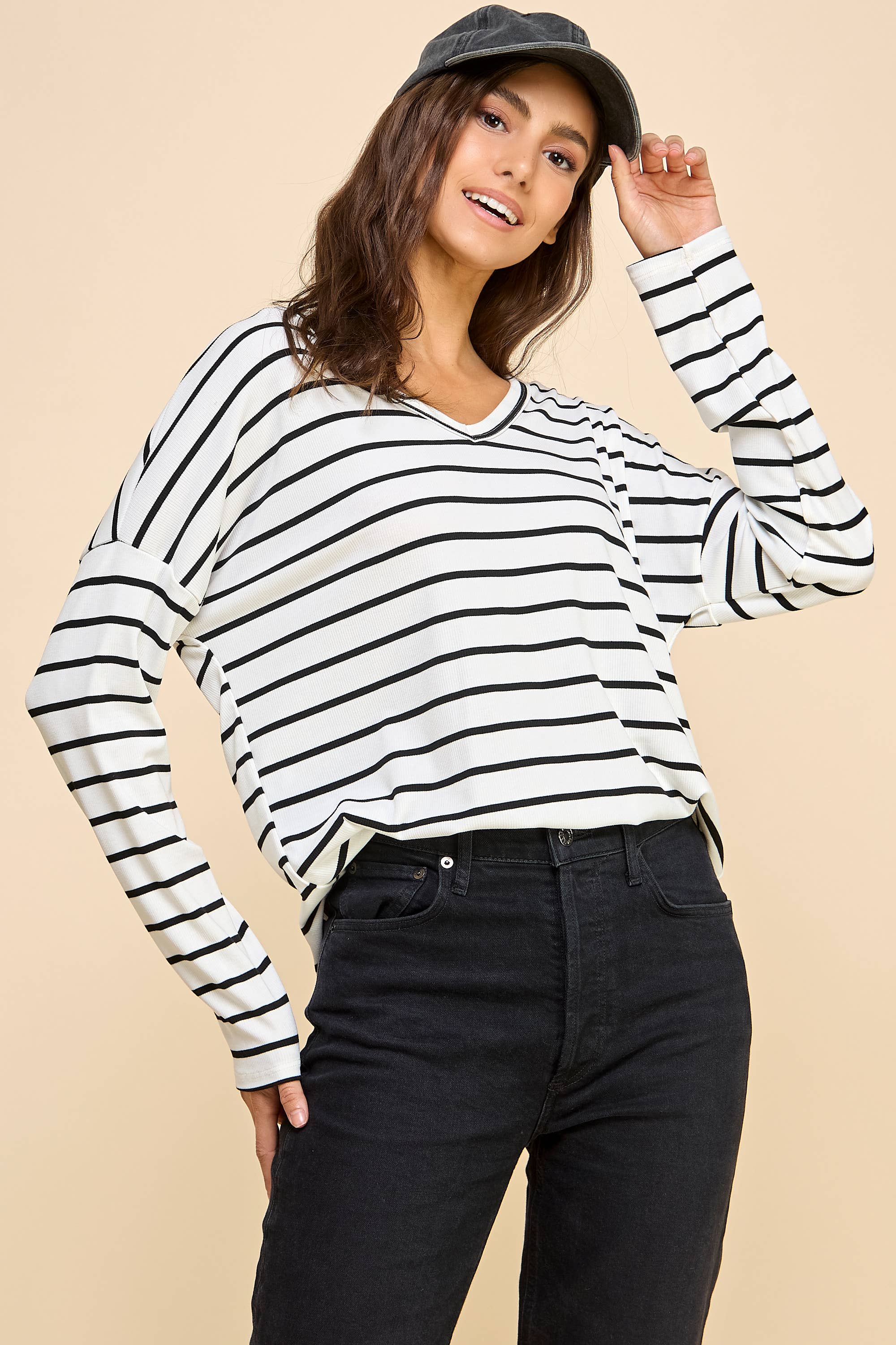 Les Amis - Wholesale Knit Top - Women's - Striped V-Neck Knit Top9