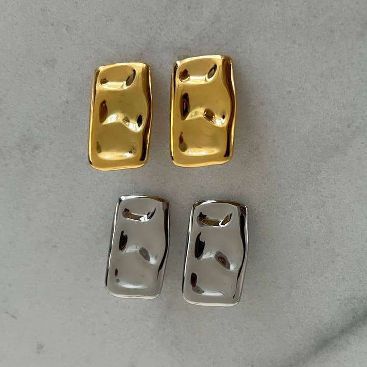 CHANSUTTPEARLS - Wholesale Stud/Post Earrings - PAIGE EARRINGS