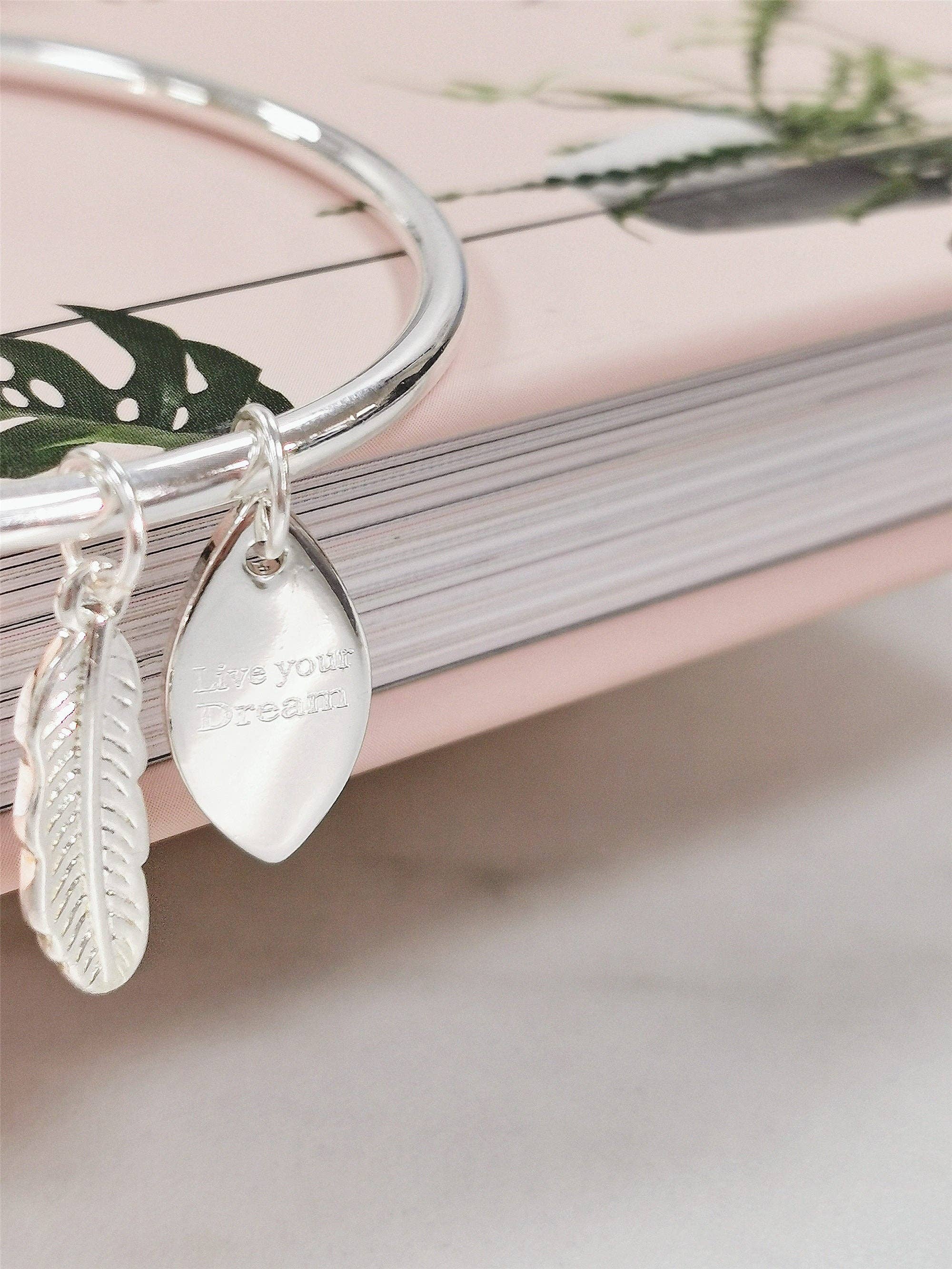 SYMBOLOGY JEWELLERY – Engroshandel Armbånd med vedhæng – Lev din drøm armbånd3