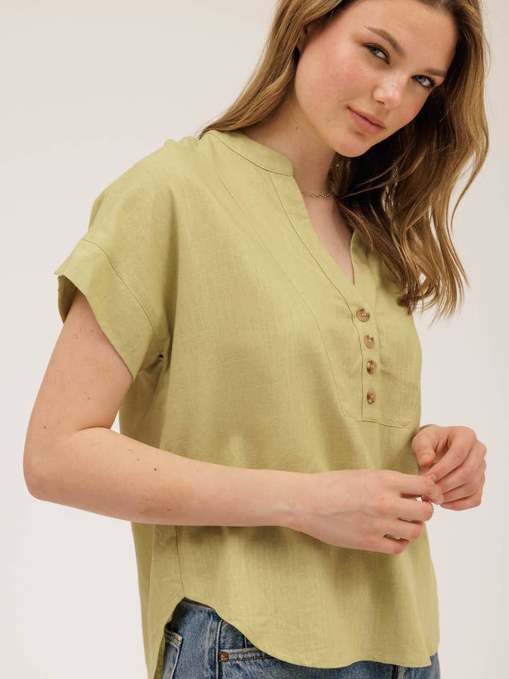 Blu Pepper - Wholesale Blouse - Women's - HENLEY SHORT BAT WING SLEEVE U HEM TOP