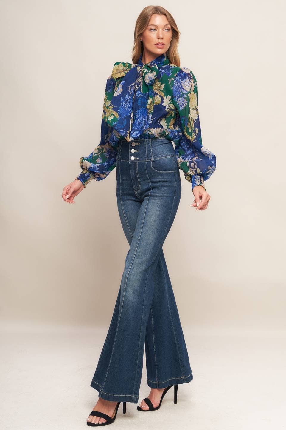 NAVY GREEN A printed woven top - IT13856 for wholesale on Faire6