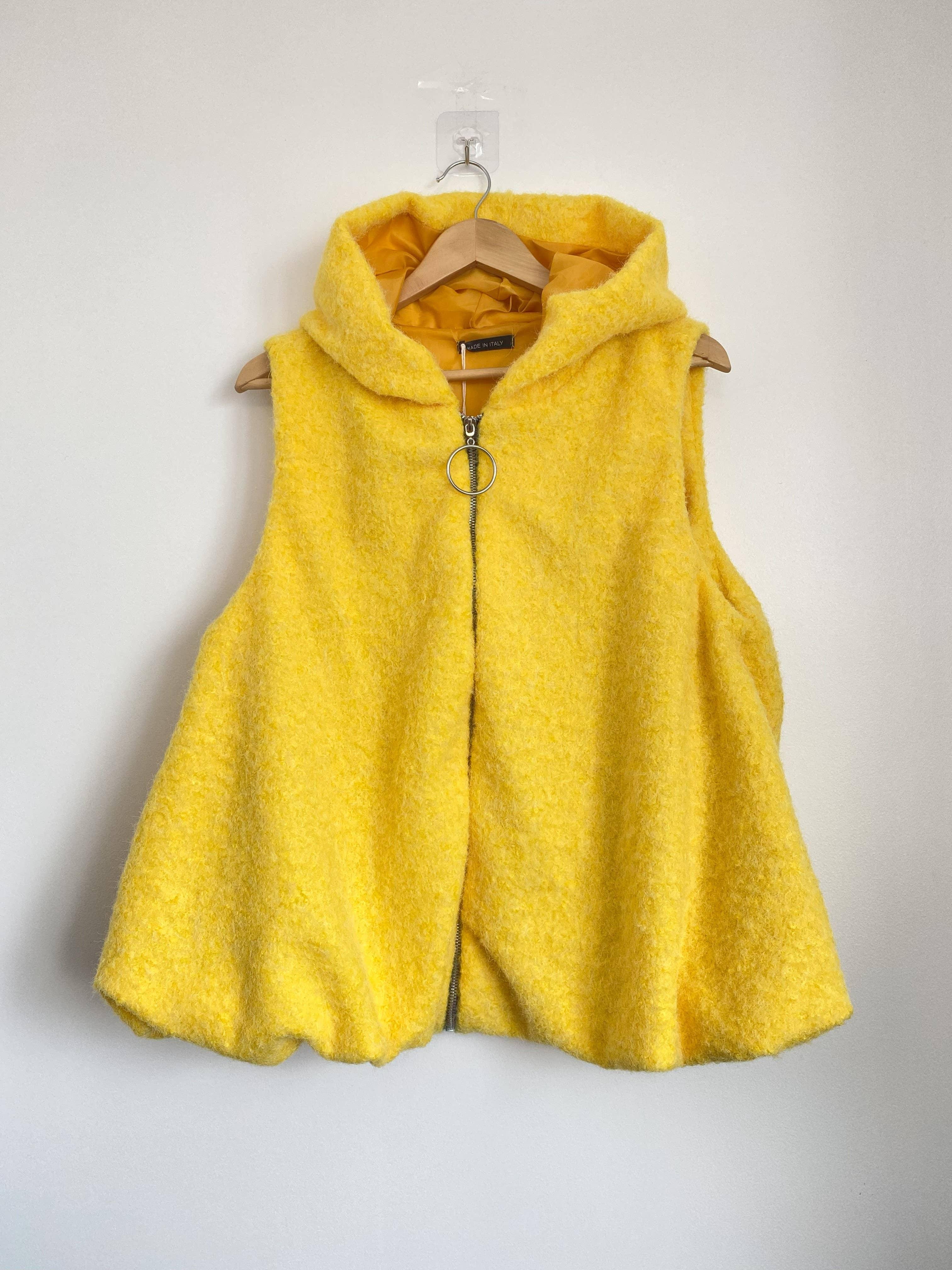 ORNELLA PARIS - Wholesale Jacket - Women's - sleeveless hooded zip-up jacket BLL-V609093