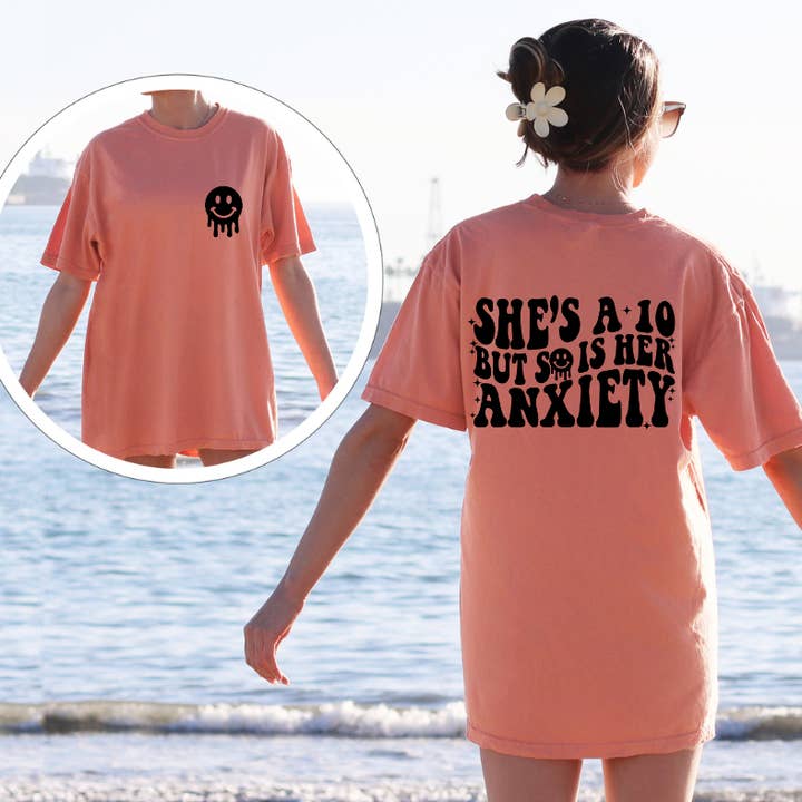 Southern Backroad Tees LLC - Wholesale Tuniek - Dames - Ze is tien, maar haar angst ook0
