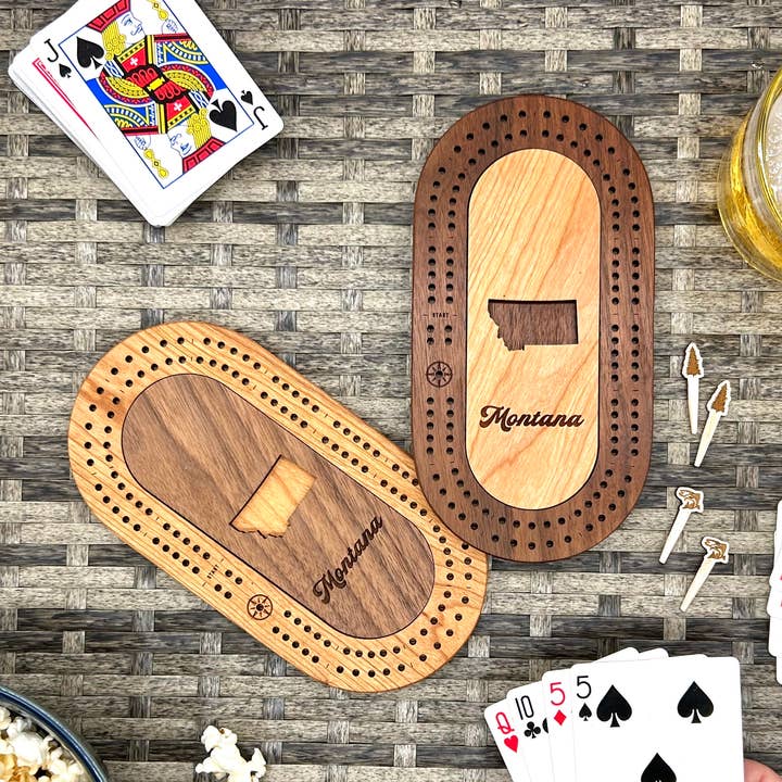 Montana, mini tavoletta da viaggio per cribbage e picchetti personalizzati per la vendita all'ingrosso da parte di Cast & Carve