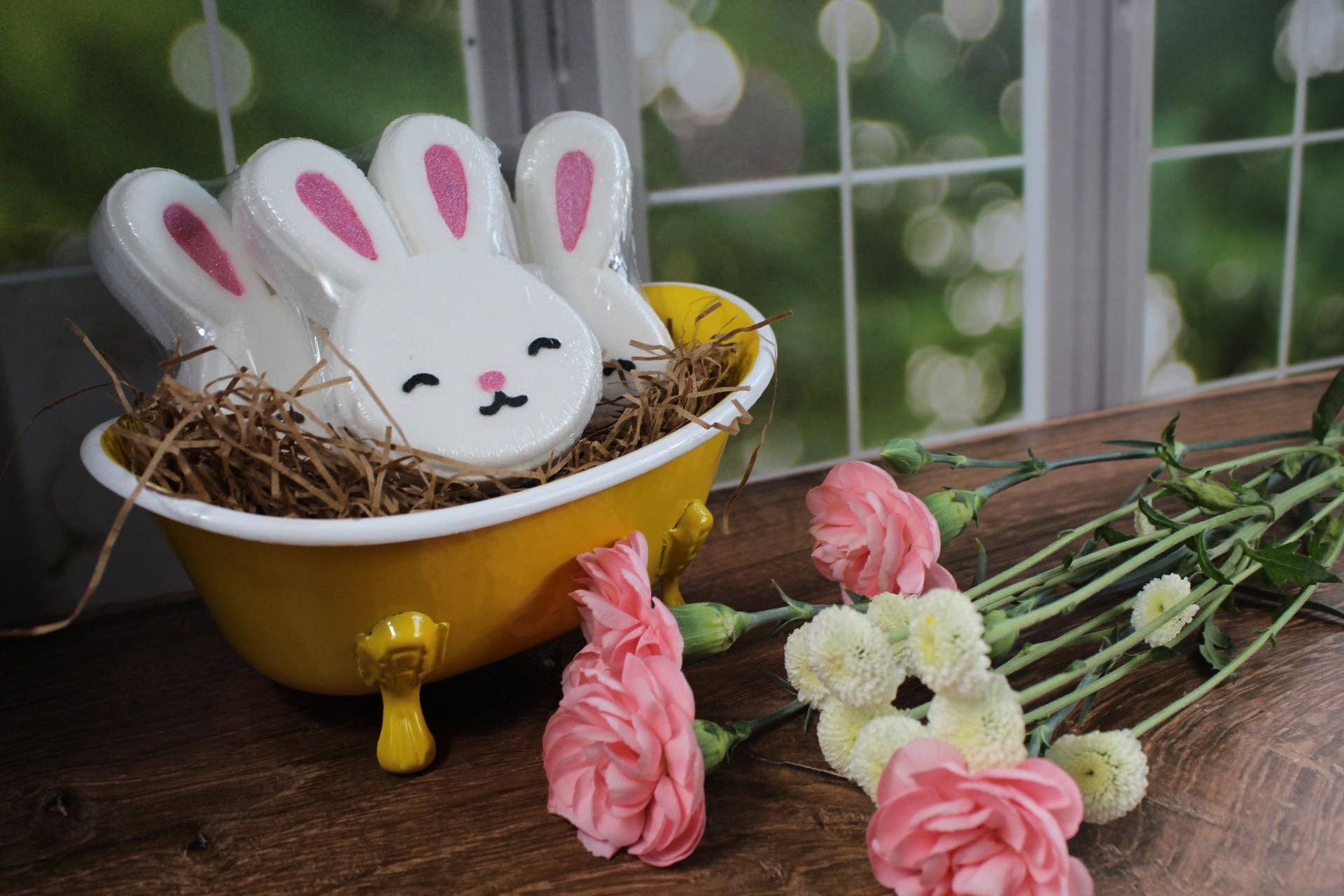 Wicked Bubbles LLC - Wholesale Bath Bomb/Fizz - Bunny Bath bomb - 5.5 oz - Fairy Dust Scent1