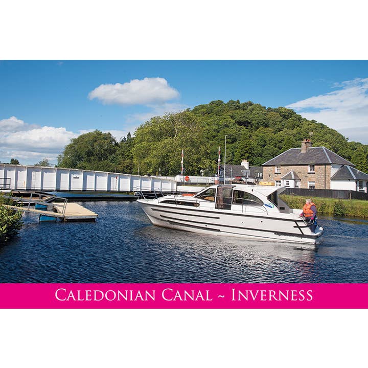 Piccola cartolina Caledonian Canal per la vendita all'ingrosso da parte di Island Blue Publishing