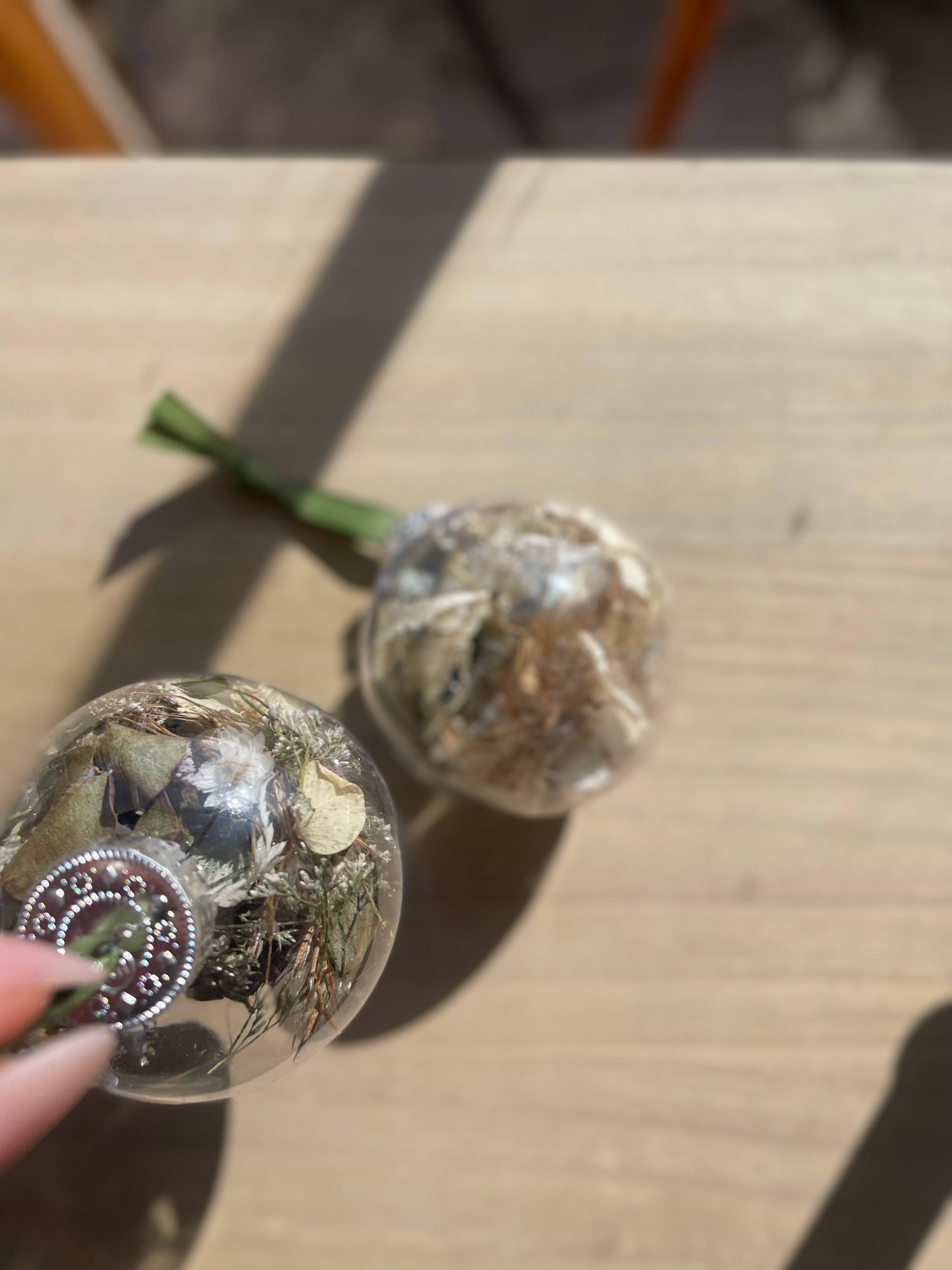 Moss and Magnolia - Wholesale Christmas Decoration - Opening Packages (Christmas Baubles)3