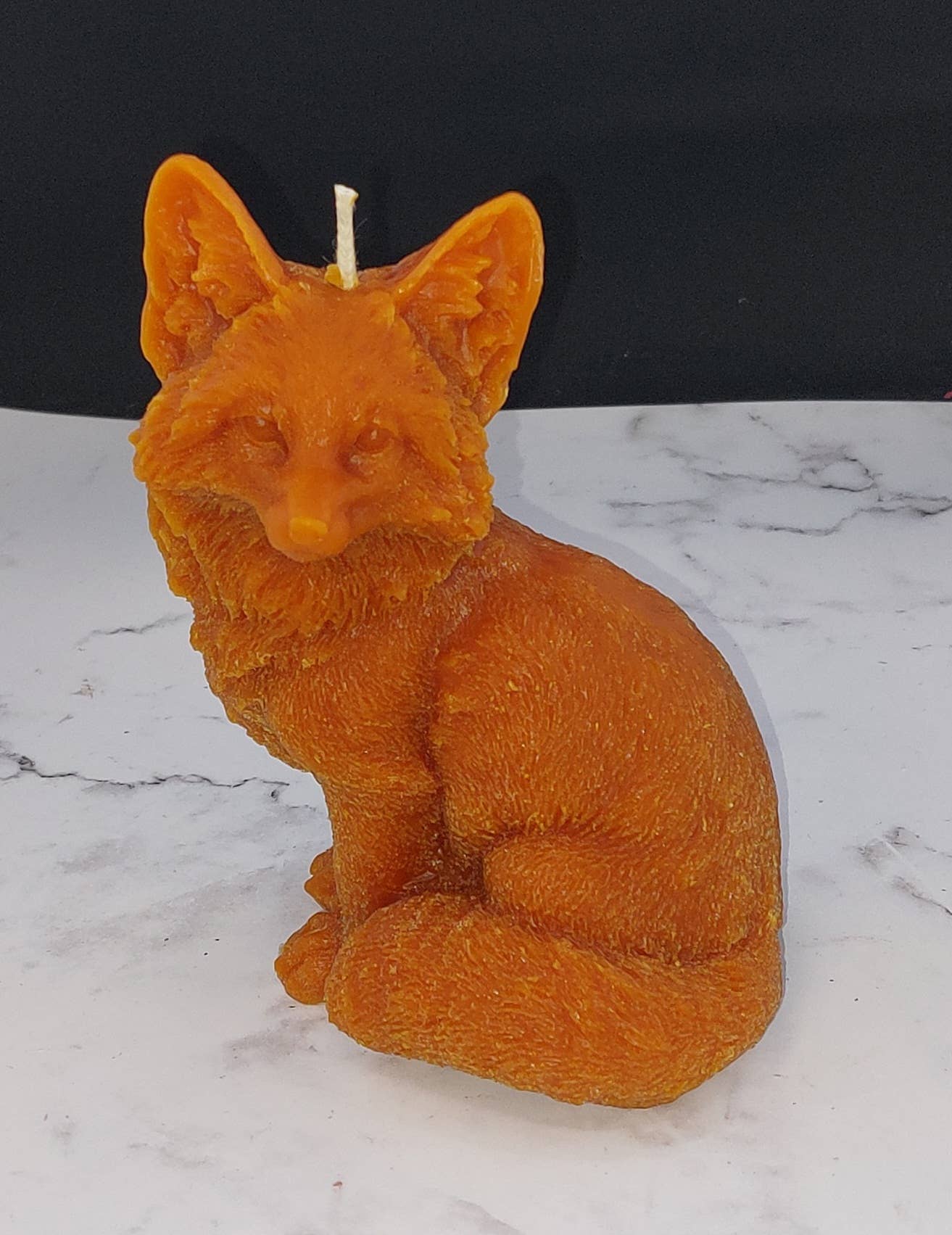 Twisted Candle Company - Wholesale Novelty Candle - Large Fox beeswax candle1