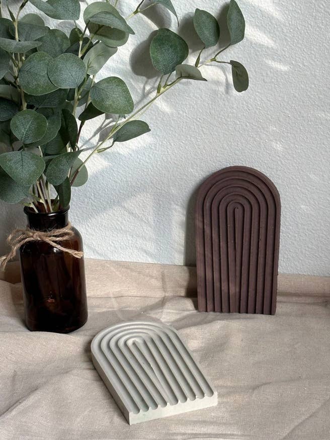 Petit bac à ciment en forme d'arche | Collection Home Decor Concrete pour la vente par Decor Ate Me Studios - Home & Candles