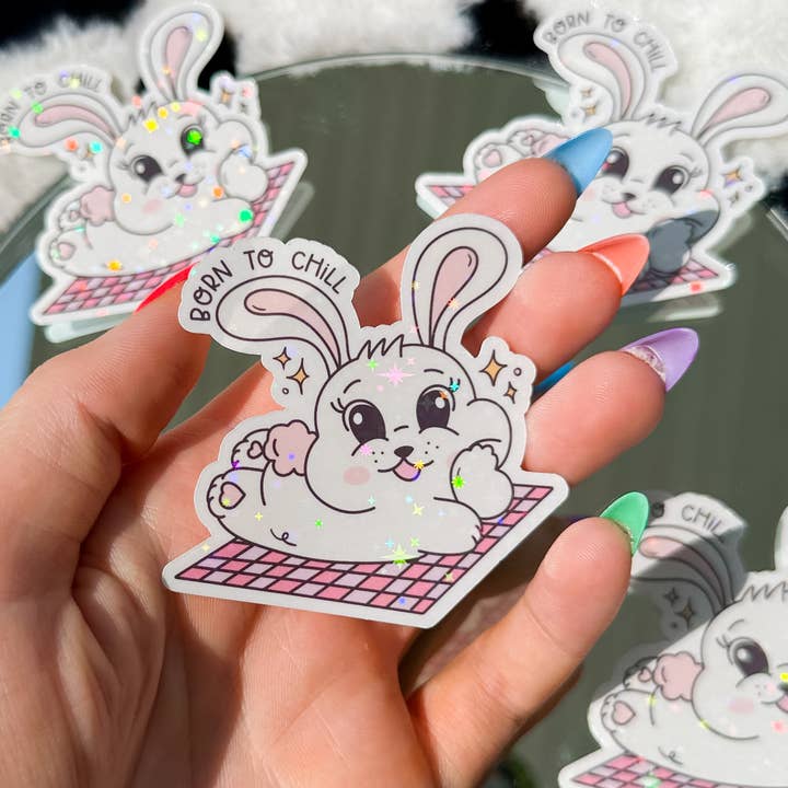 Autocollant holographique « Born to Chill » pour la vente par Elizzie