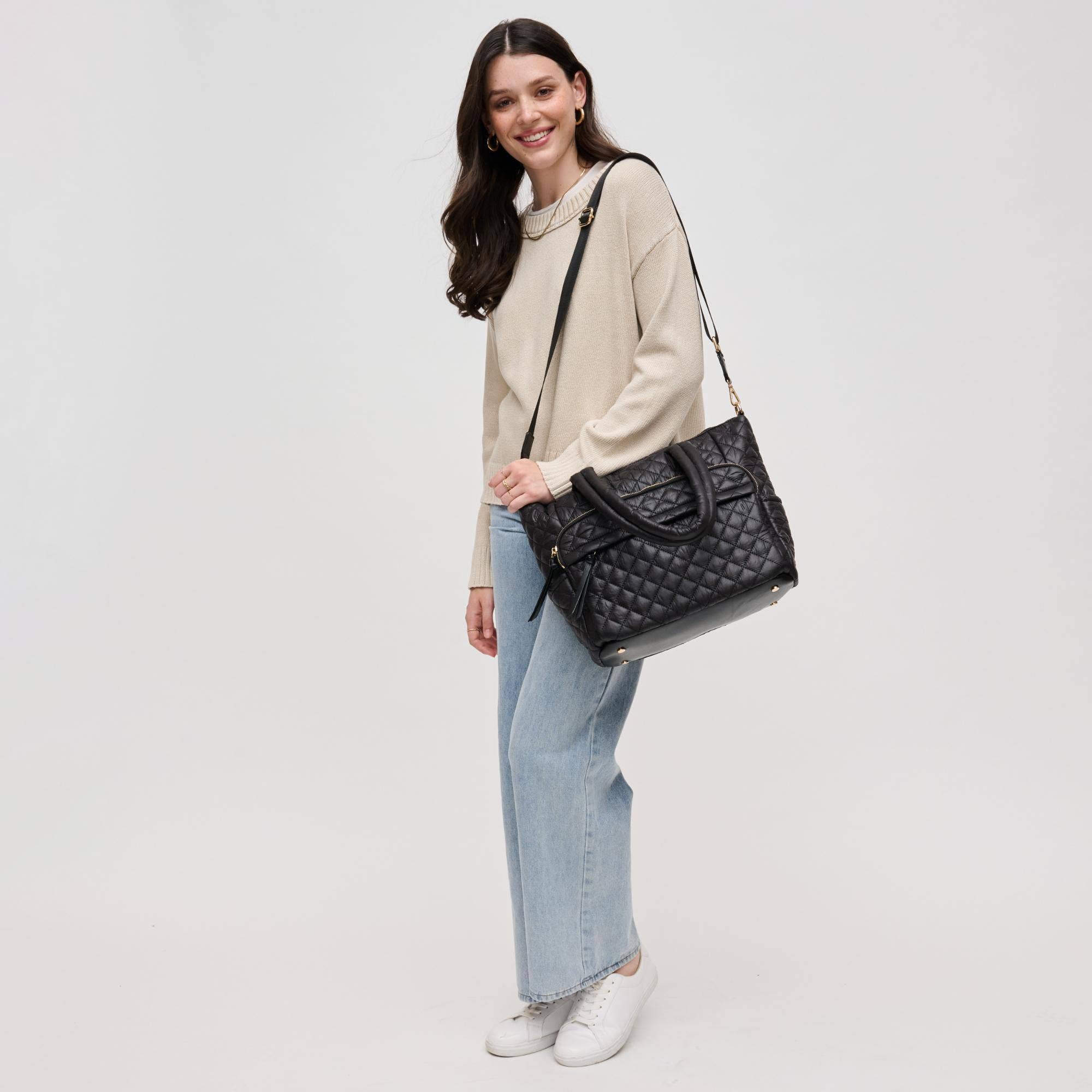 Urban Expressions – wholesale Tote bag – Women's – Jayna Quilted Nylon Tote27