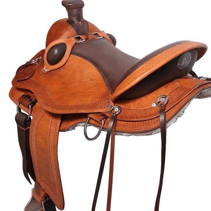 Pro Classic Handmade Western Saddle in Leather for wholesale by Pro Classic Global