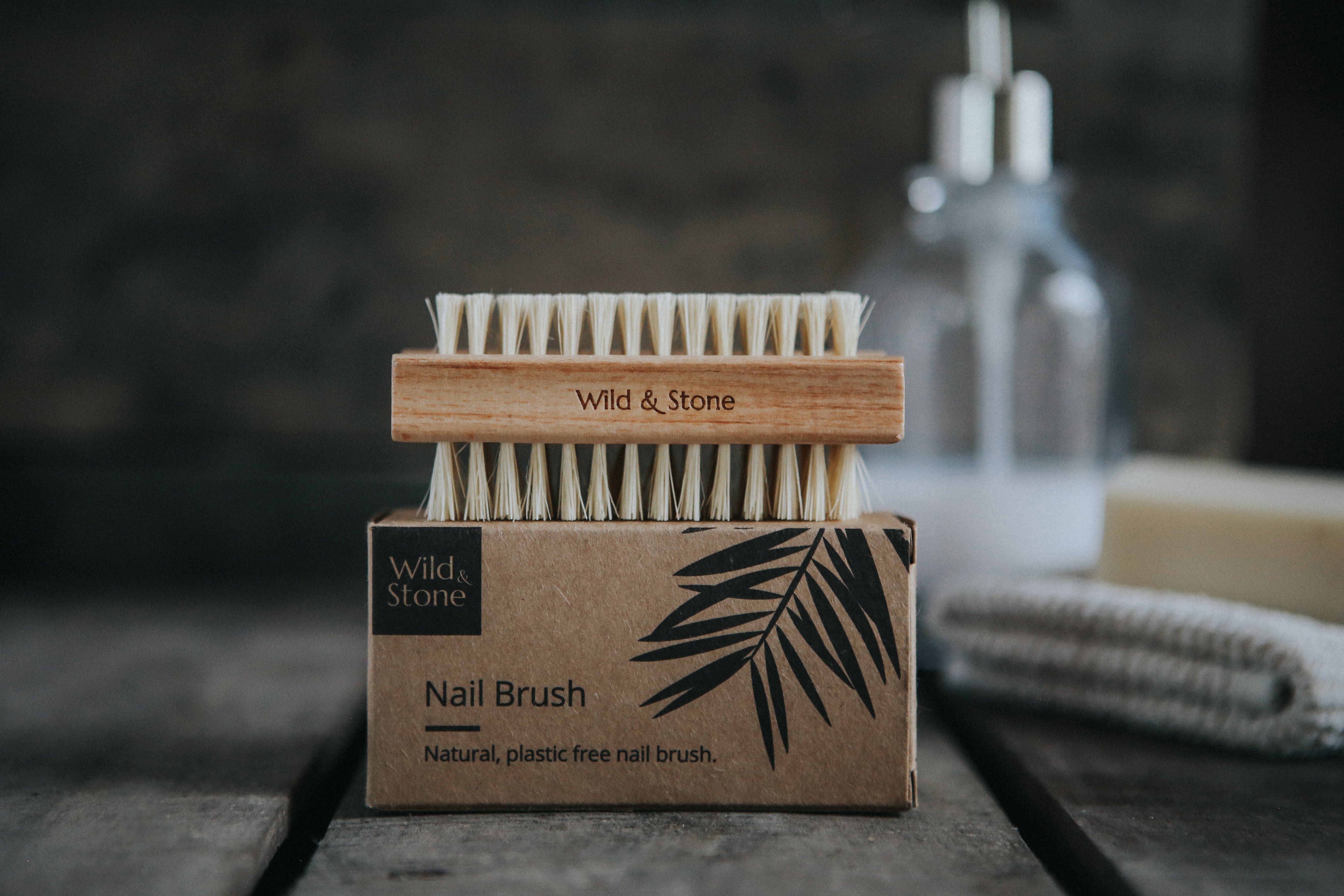 Wild and Stone - Wholesale Nailcare set - Nail Brush - 100% Natural & Vegan1