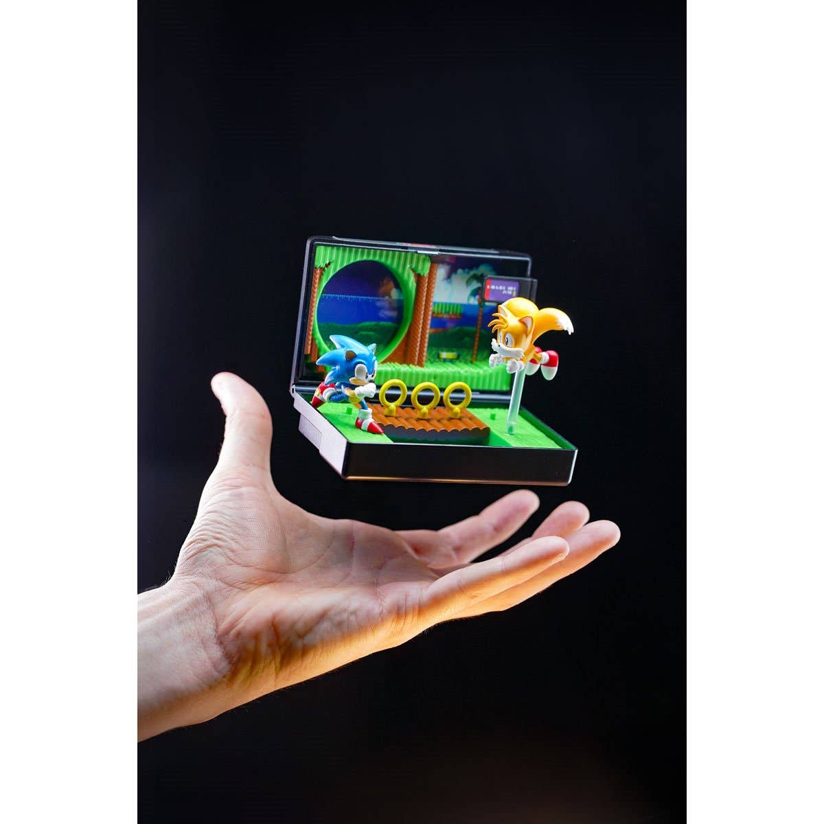 Entertainment Earth - Wholesale Toy Set - Kids - Console Heroes Sega Sonic 2 Cartridge Diorama Playset6