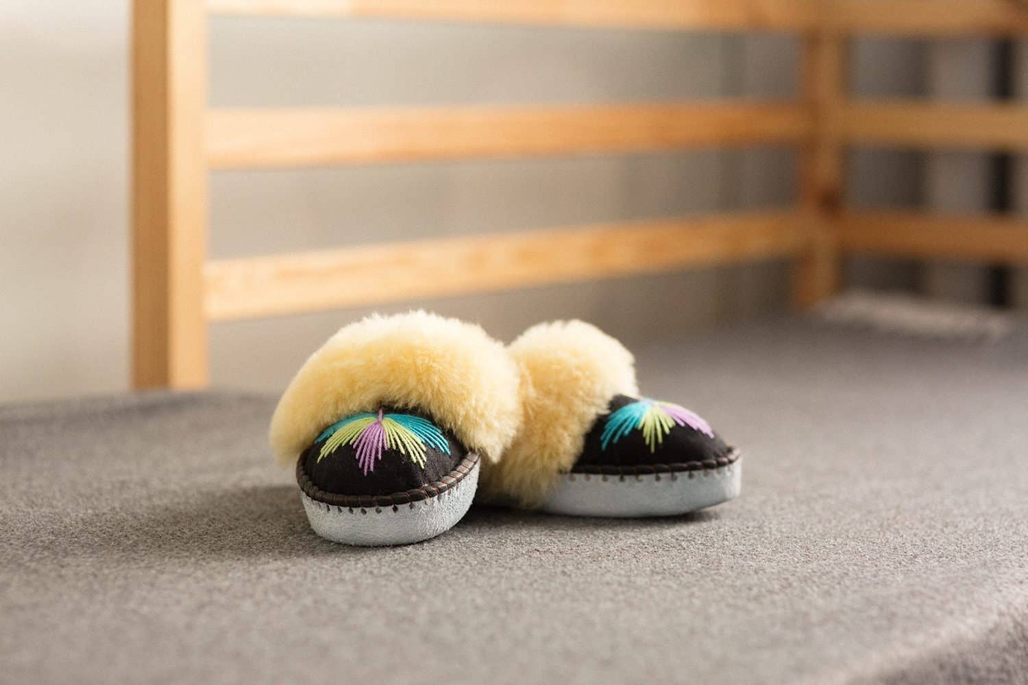 Sheepers SP .Z O.O. - Wholesale Slippers - Women's - Sheepskin Slipper Mule Original Sheepers Cream Color2