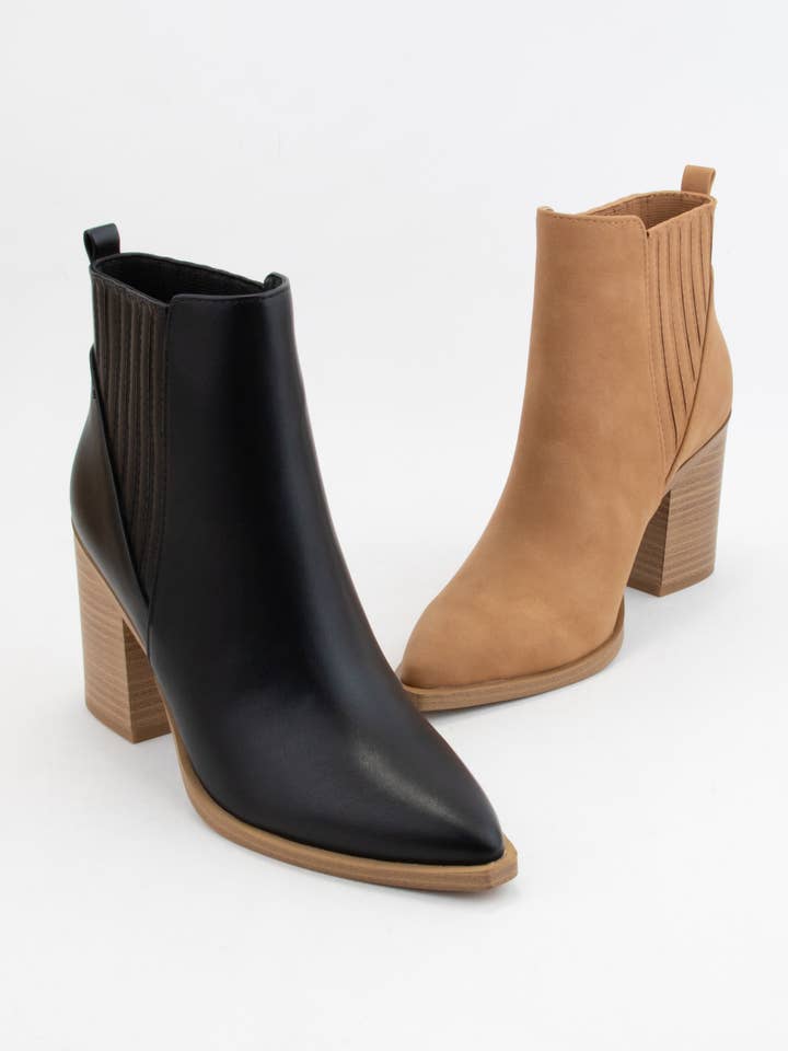 CCOCCI - Vendita all'ingrosso Stivaletti - Donna - Stivaletti Chelsea con tacco a blocco e punta appuntita9