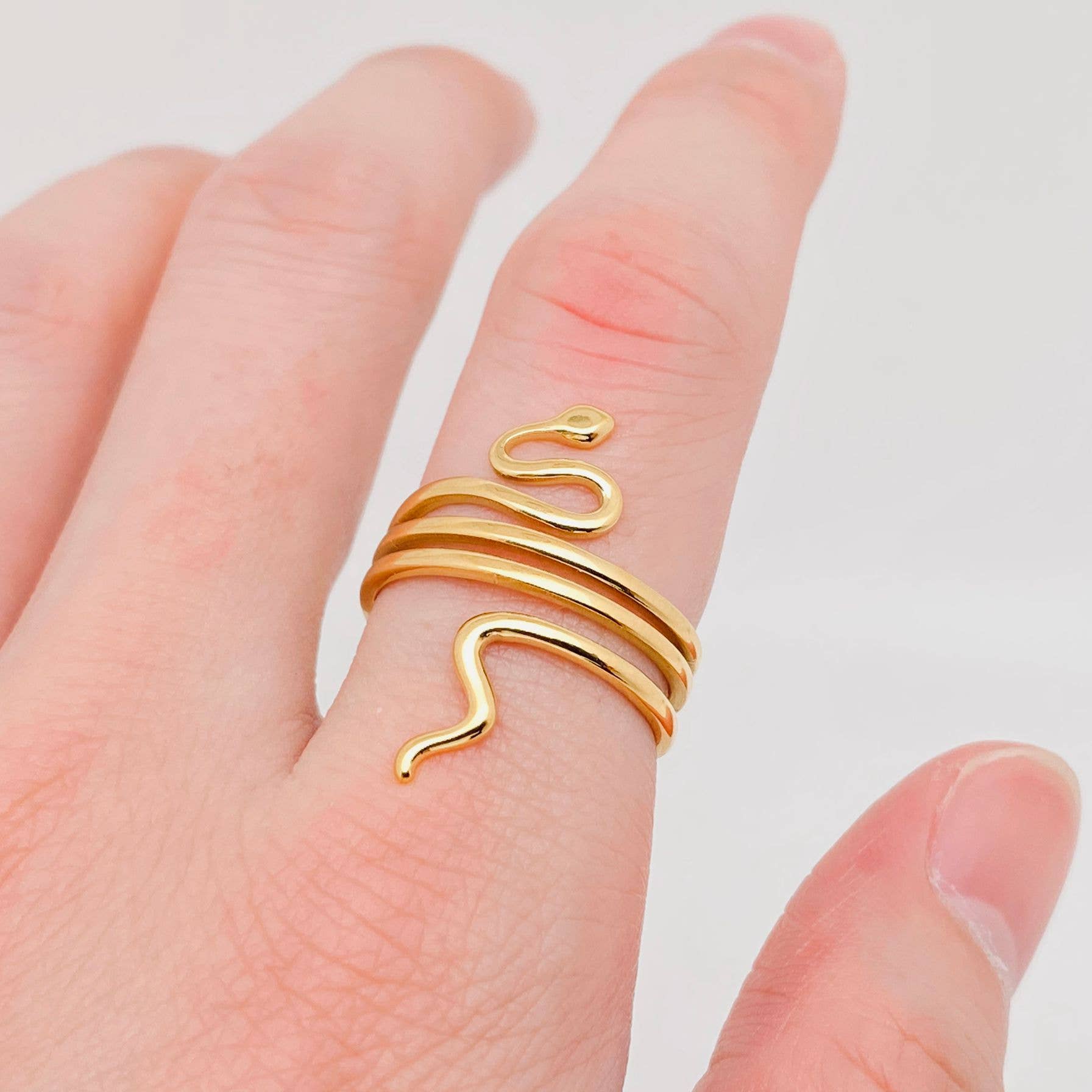 Mio Queena - Wholesale Cocktail/Statement Ring - Snake 18K Gold Plated Stainless Steel Adjustable Ring - FGS