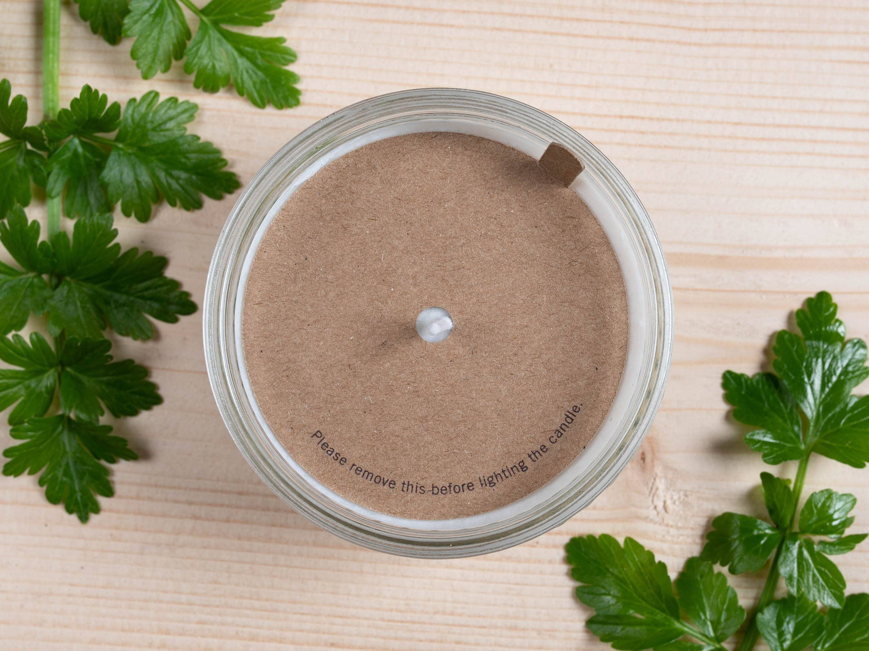 Fernery Designs - Vente Bougeoirs - Cache-poussière en papier kraft pour mèche en coton - « Retirer ceci avant d'allumer la bougie »2