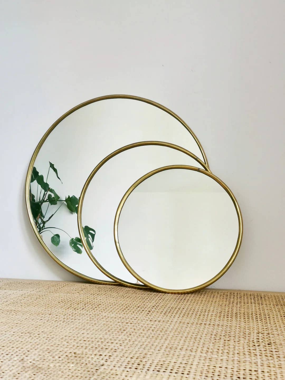 High crafty - Wholesale Wall Mirror - Handmade Moroccan Round Mirror with Golden Brass Frame