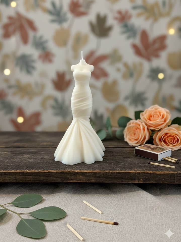 Vela Vestido de Noiva | Escultura Nupcial em Cera de Soja Vertida à Mão por atacado de Crazy About Candles