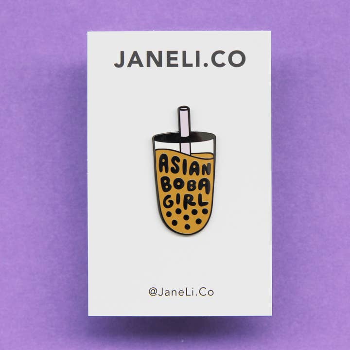 Broche en émail asiatique Boba Girl pour la vente par JaneLi.Co