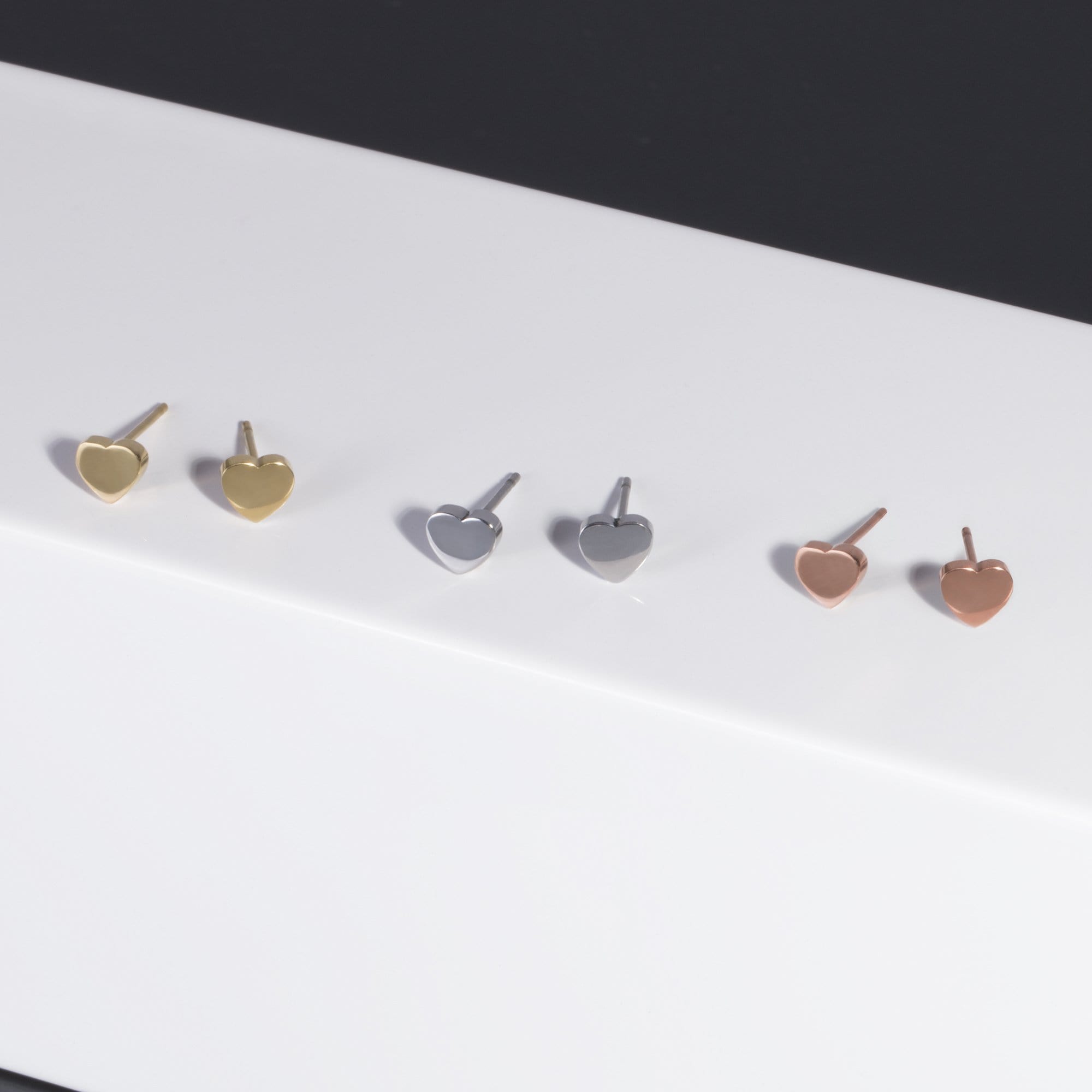 Mathieu Blanchard - Wholesale Stud/Post Earrings - Boucles d'oreilles Petits coeurs en acier1
