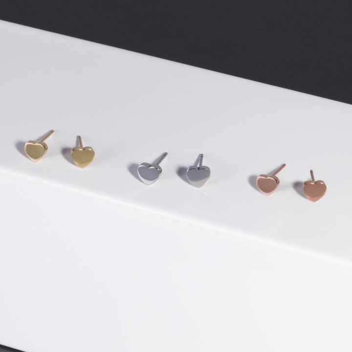 Mathieu Blanchard - Wholesale Stud/Post Earrings - Boucles d'oreilles Petits coeurs en acier1