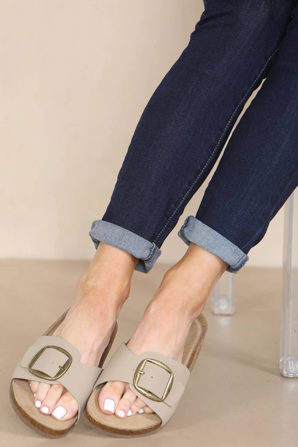 No Doubt Shoes – sandálias - Mulher por atacado – Sandálias com Fivela Grande e Palmilha Macia3