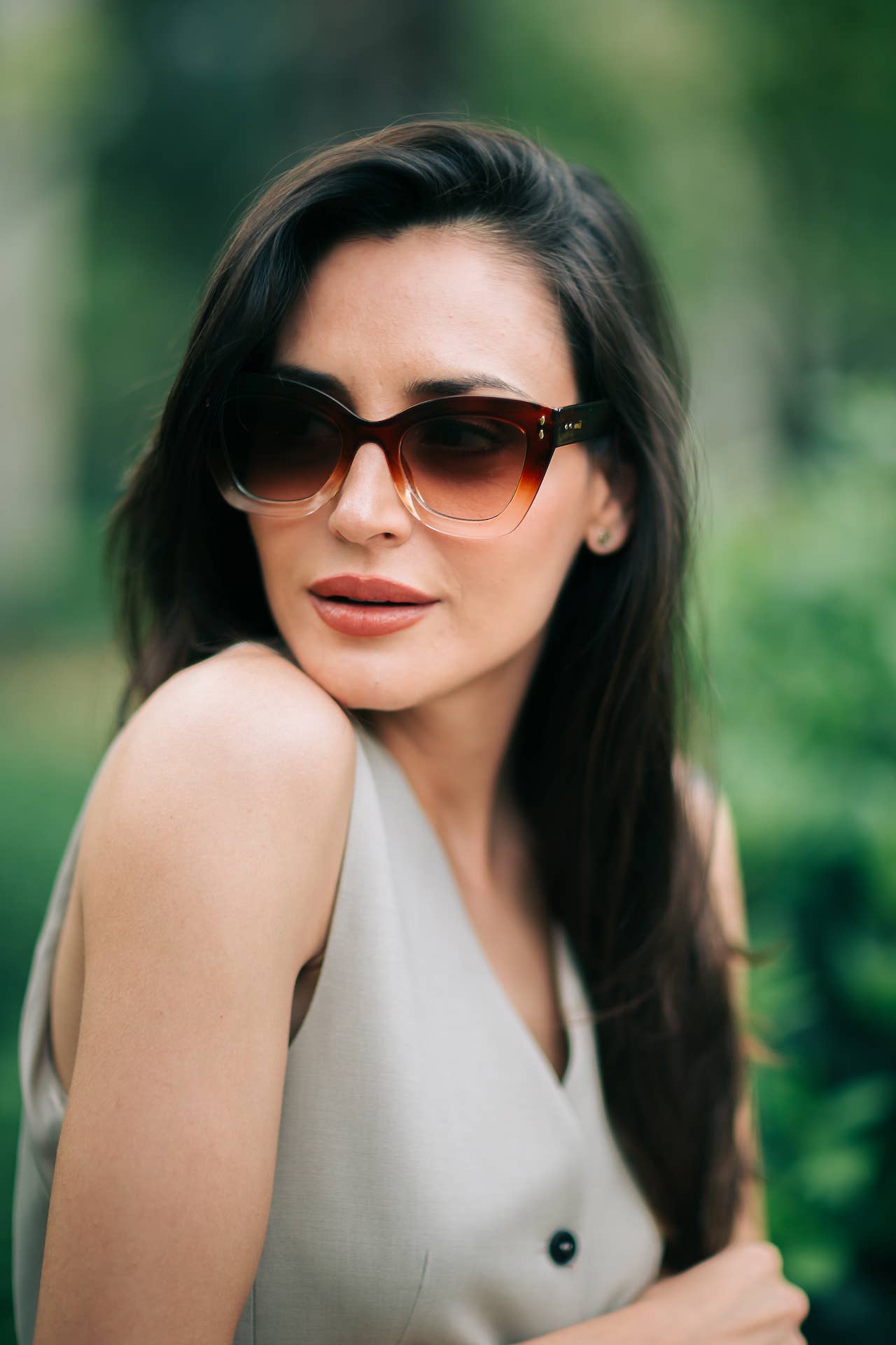 Minue Opticians - Wholesale Sunglasses - Women's - CLEO YOU. Sunglasses9