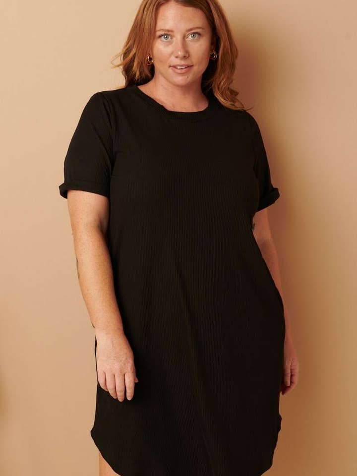 VESTIDO TIPO CAMISETA CON CUELLO REDONDO Y CANALÉ para venta al por mayor de mittoshop