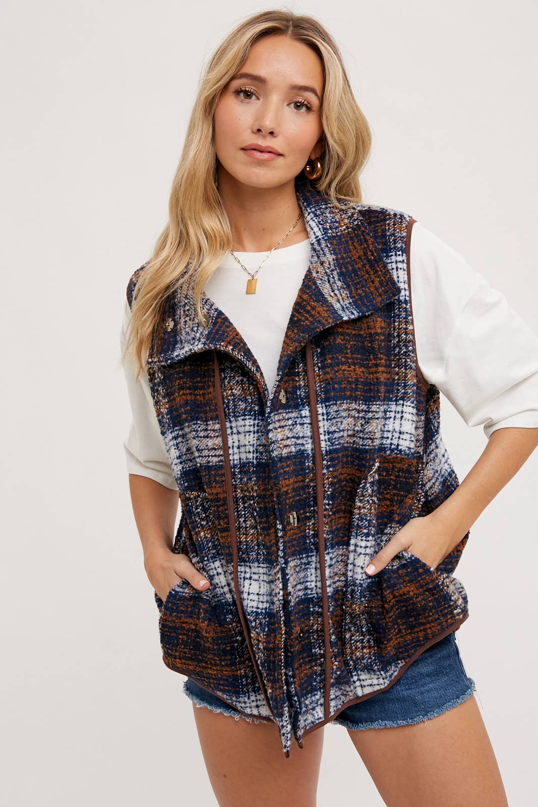 Bluivy – wholesale Outerwear Vest - Women’s – FLANNER PLAID VEST28