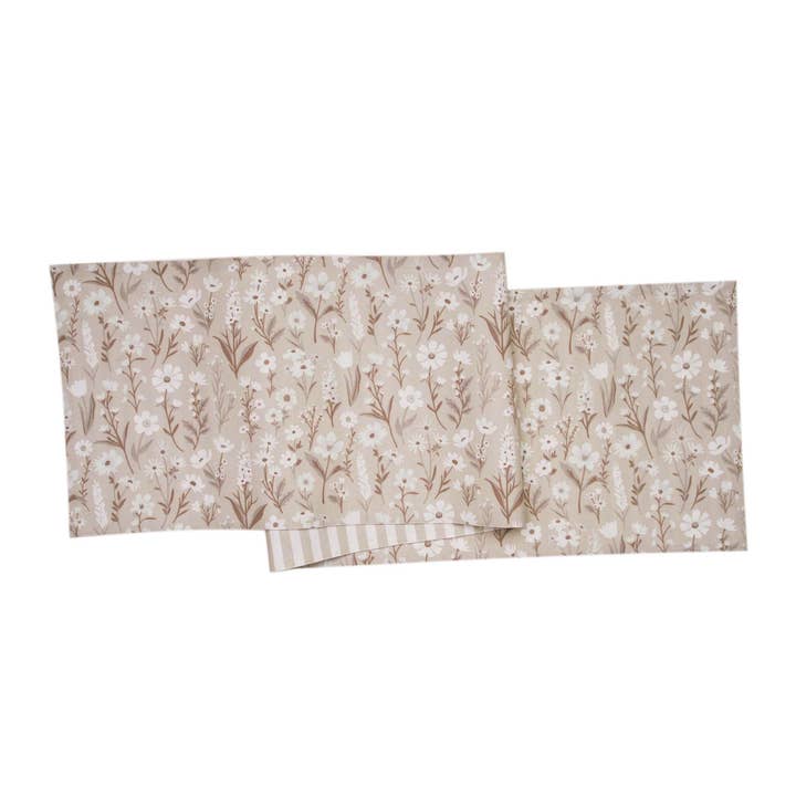 Chemin de table floral botanique naturel pour la vente par C&F Home