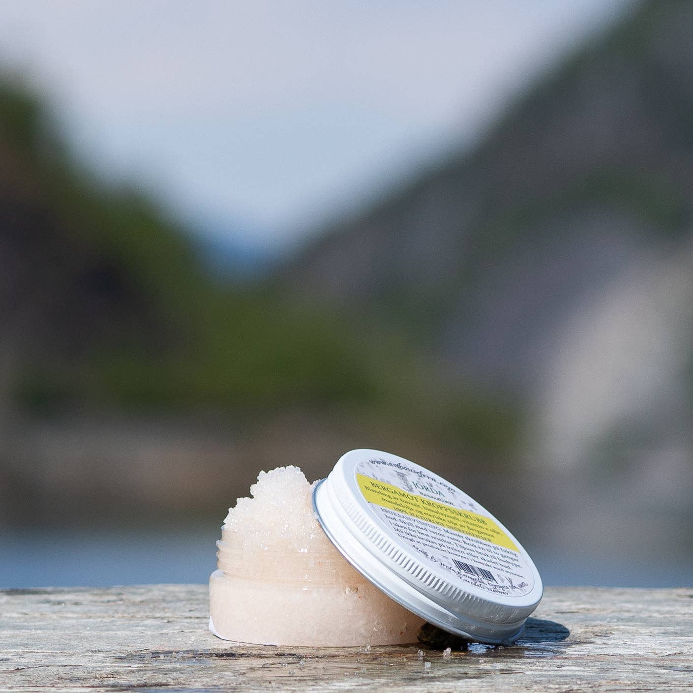 Arthousefern – wholesale Body scrub/exfoliant – Bergamot salt scrub 100% natural3