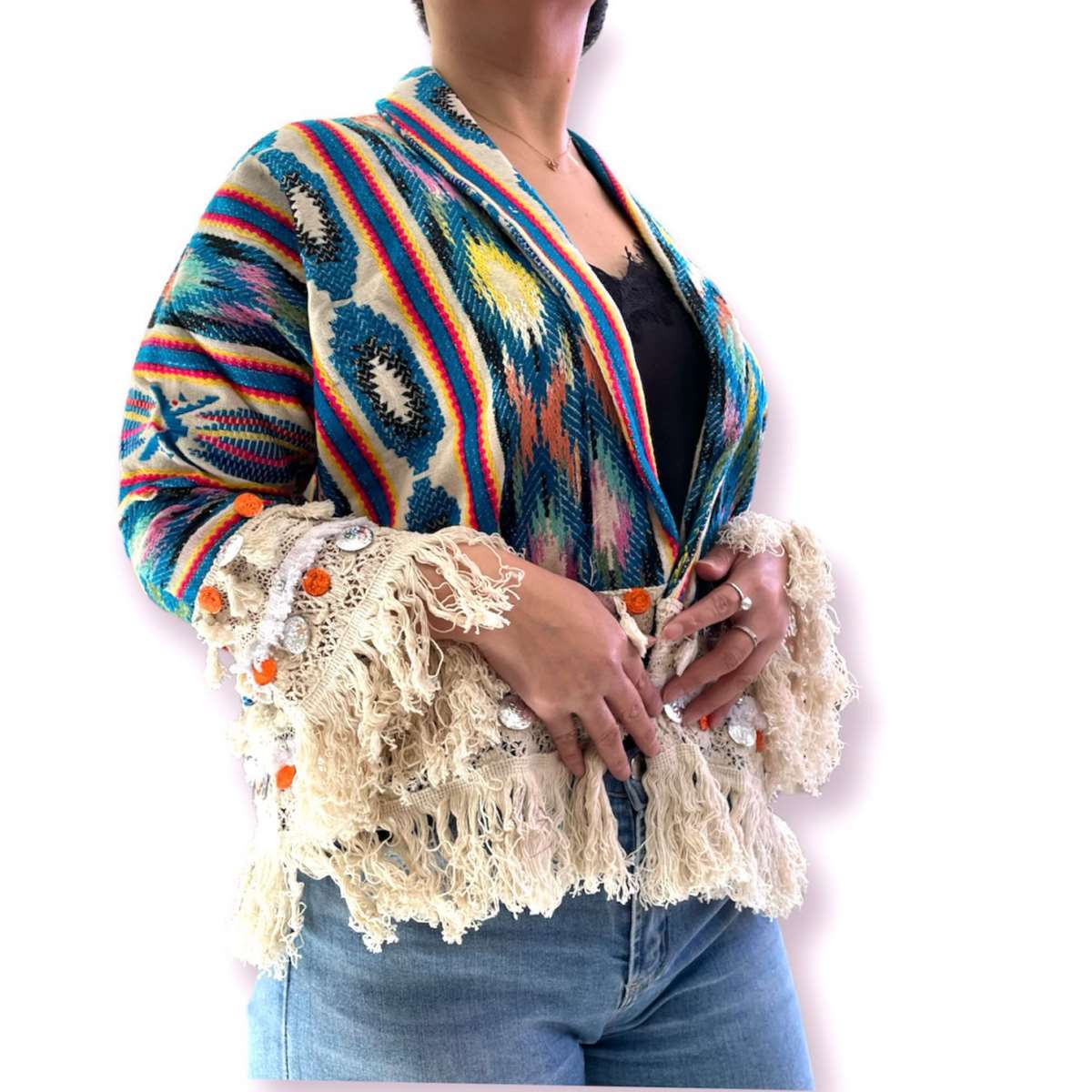 Flerfarvet sortiment Boho Chic bomuldsjakke til kvinder - afslappet stil for engroshandel på Faire8