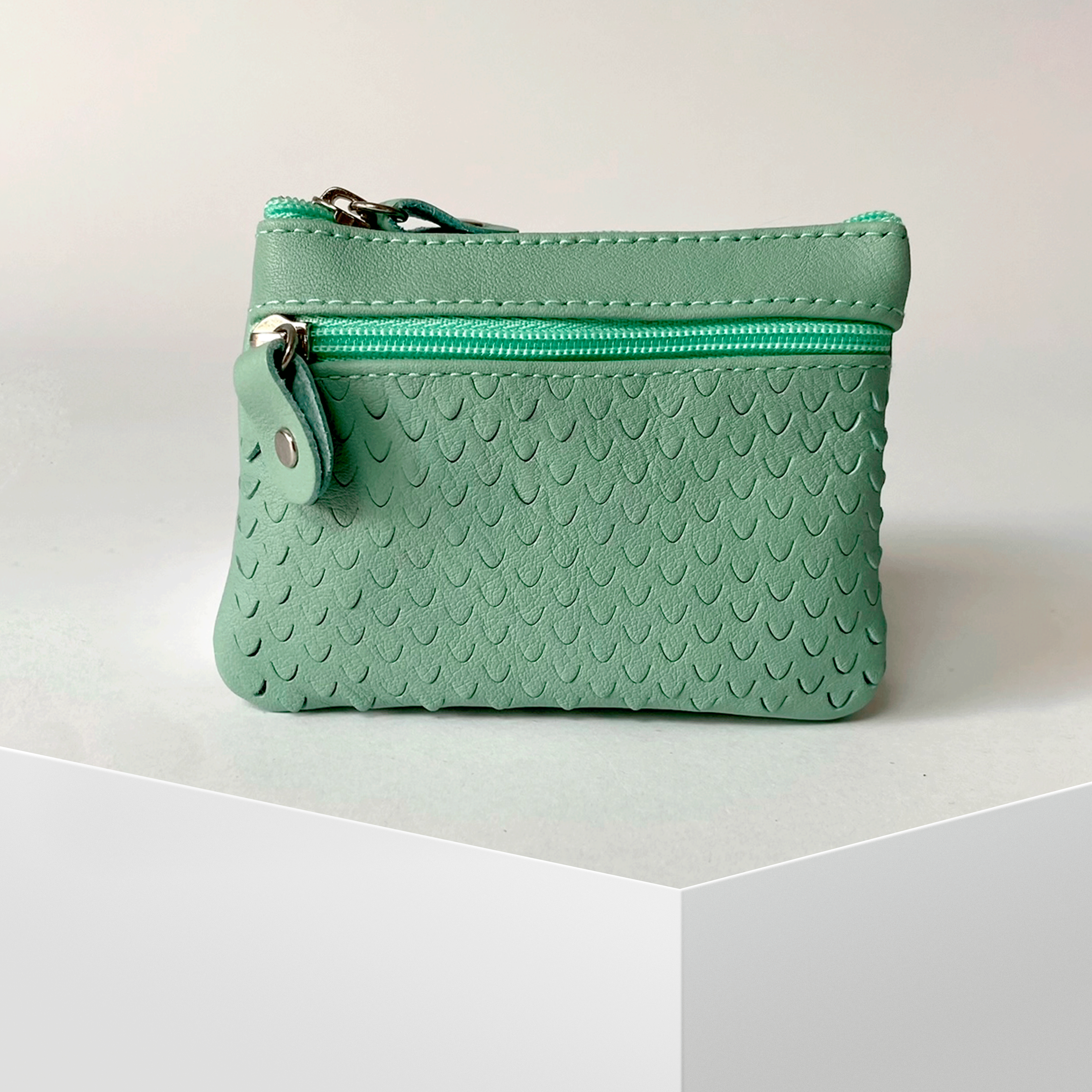 VALTICO - Wholesale Coin Purse - Women's - Small leather purse with two zippers.3