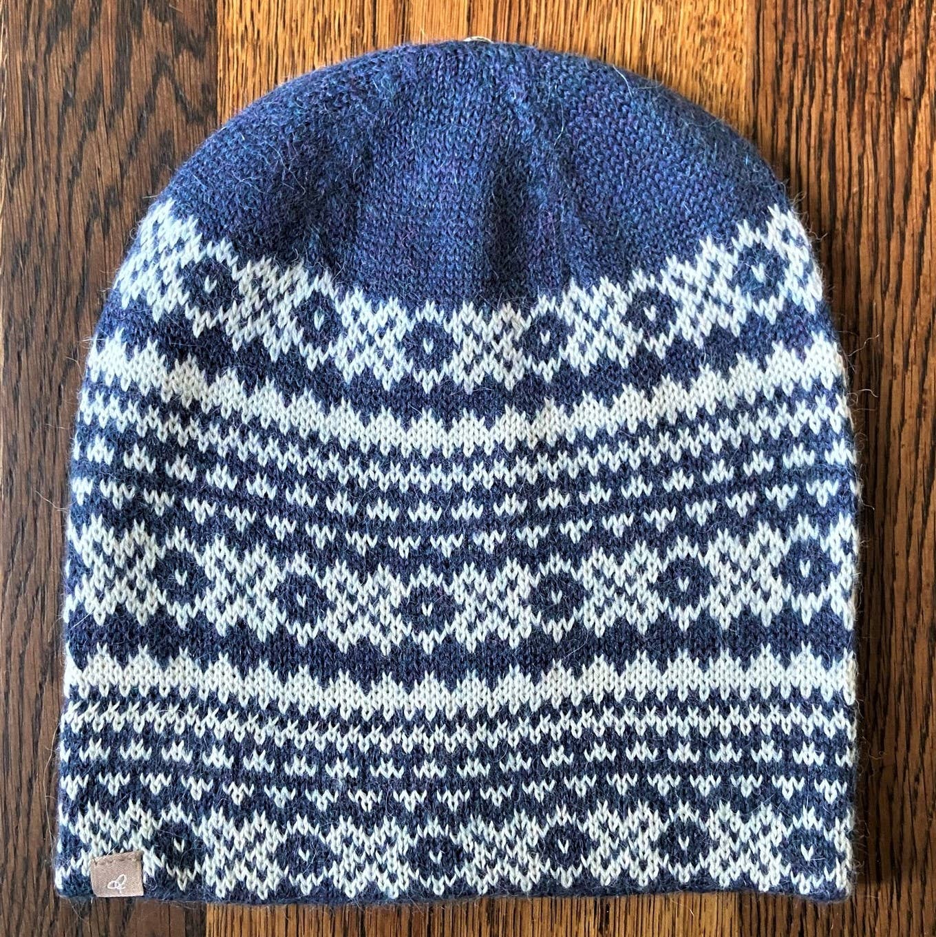 Samantha Holmes Alpaca Clothing and Gifts - Vente Bonnet – femme - Bonnet Fair Isle en alpaga rétro nordique5