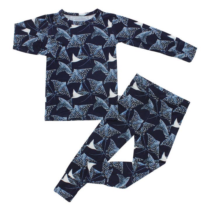 Pyjama-Set mit langen Ärmeln - Pazifikblau für den Großhandel von Cuddles N Giggles