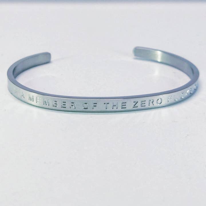 IK BEN LID VAN DE ZERO FUCKS CLUB - Bangle voor wholesale door FIERCE ONE
