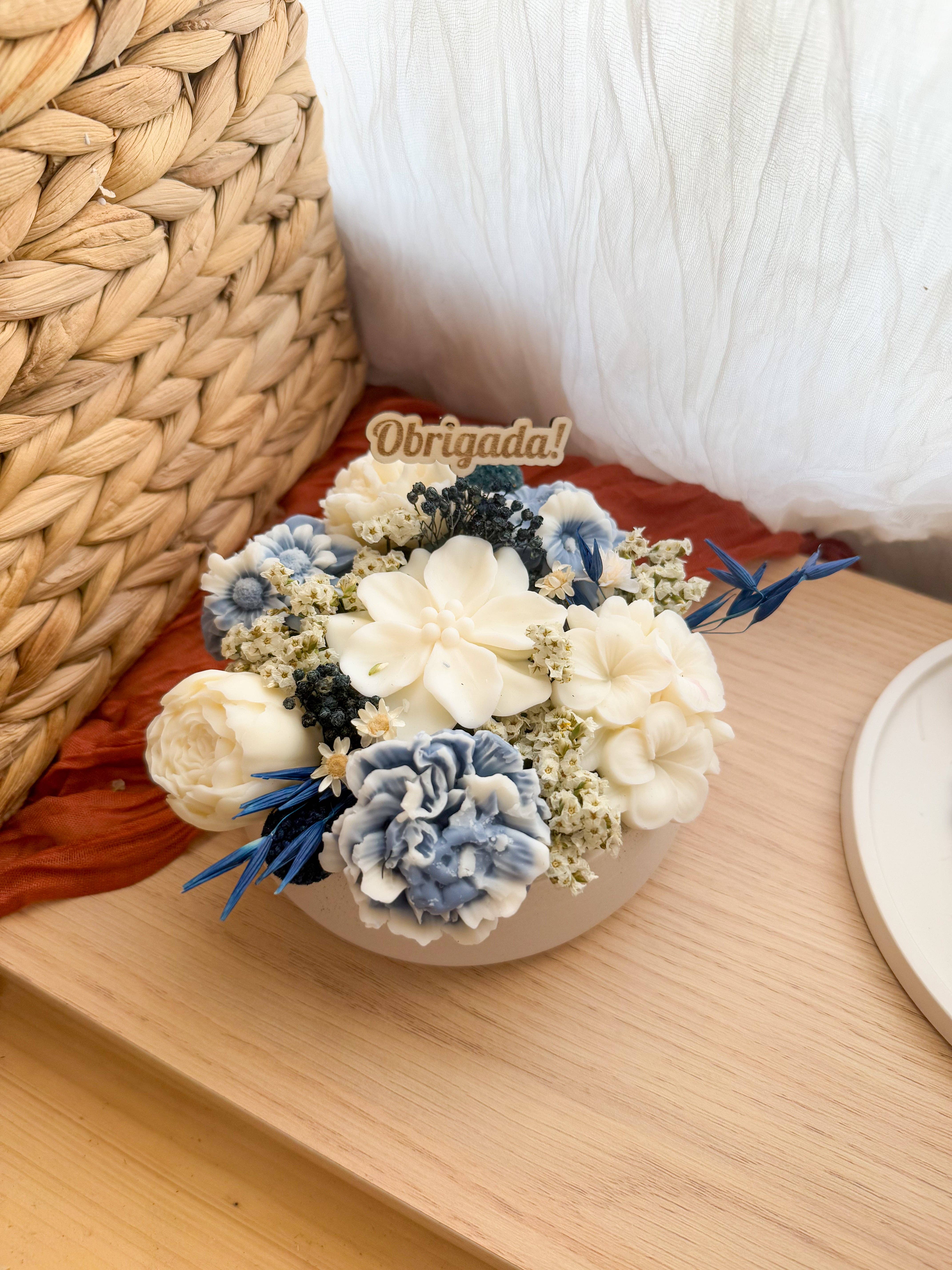 Mísis Handmade Home decor - Wholesale Artificial Flowers - Floral Arrangement - Aura1