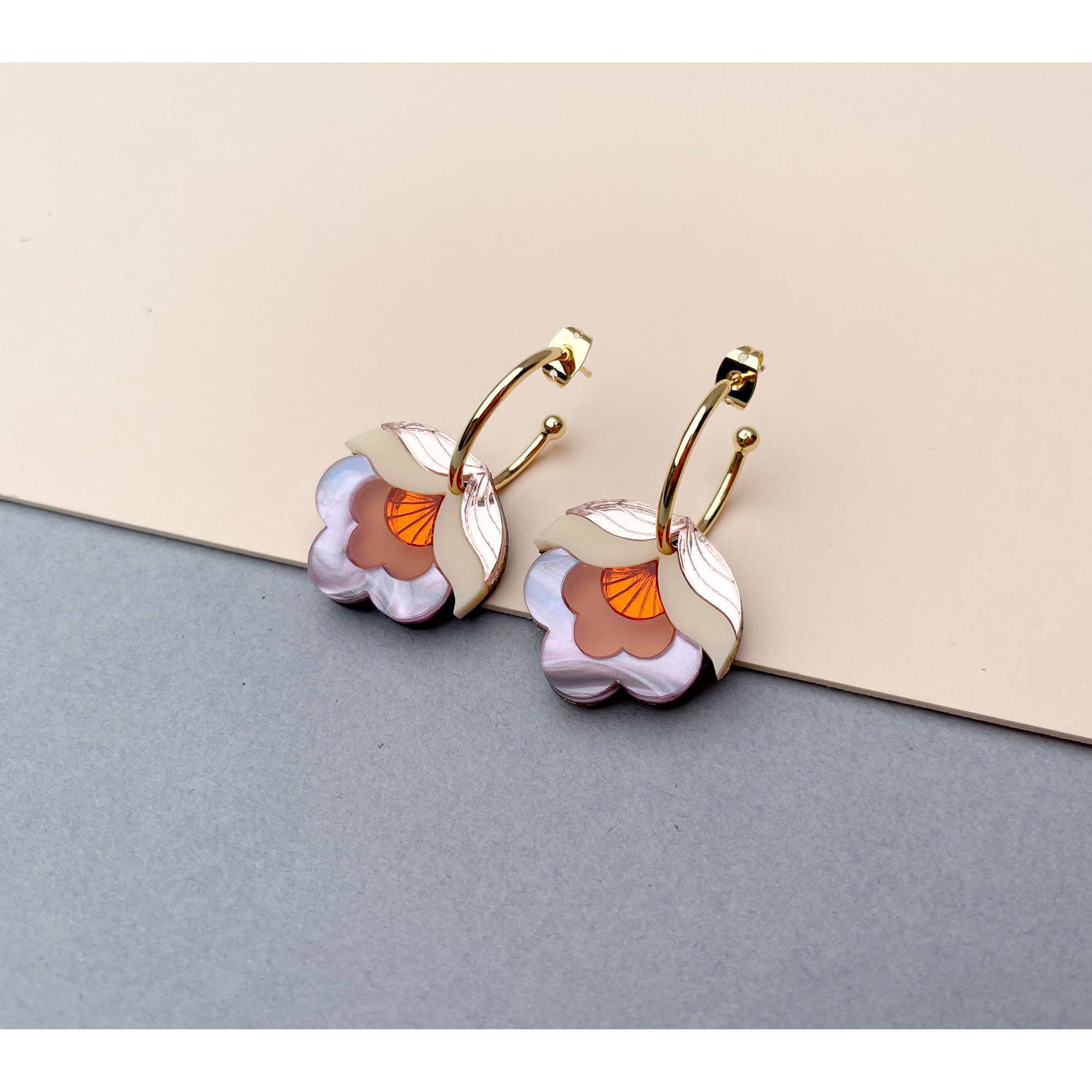Rosa Pietsch - Vente Créoles - Boucles d’oreilles anneau Anna Retro Flower - Pink Sky2
