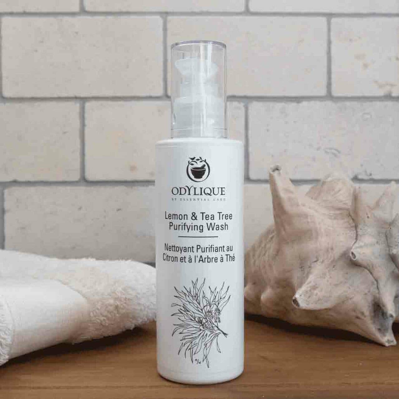 Odylique – wholesale Facial cleanser – Lemon and Tea Tree Purifying Wash1