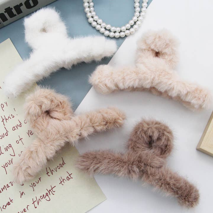 ACCITY - Wholesale Hair Clip - Women's - MULTICOLOR FAUX RABBIT FUR HAIR CLAW CLIP TWIST_CWAHA015327