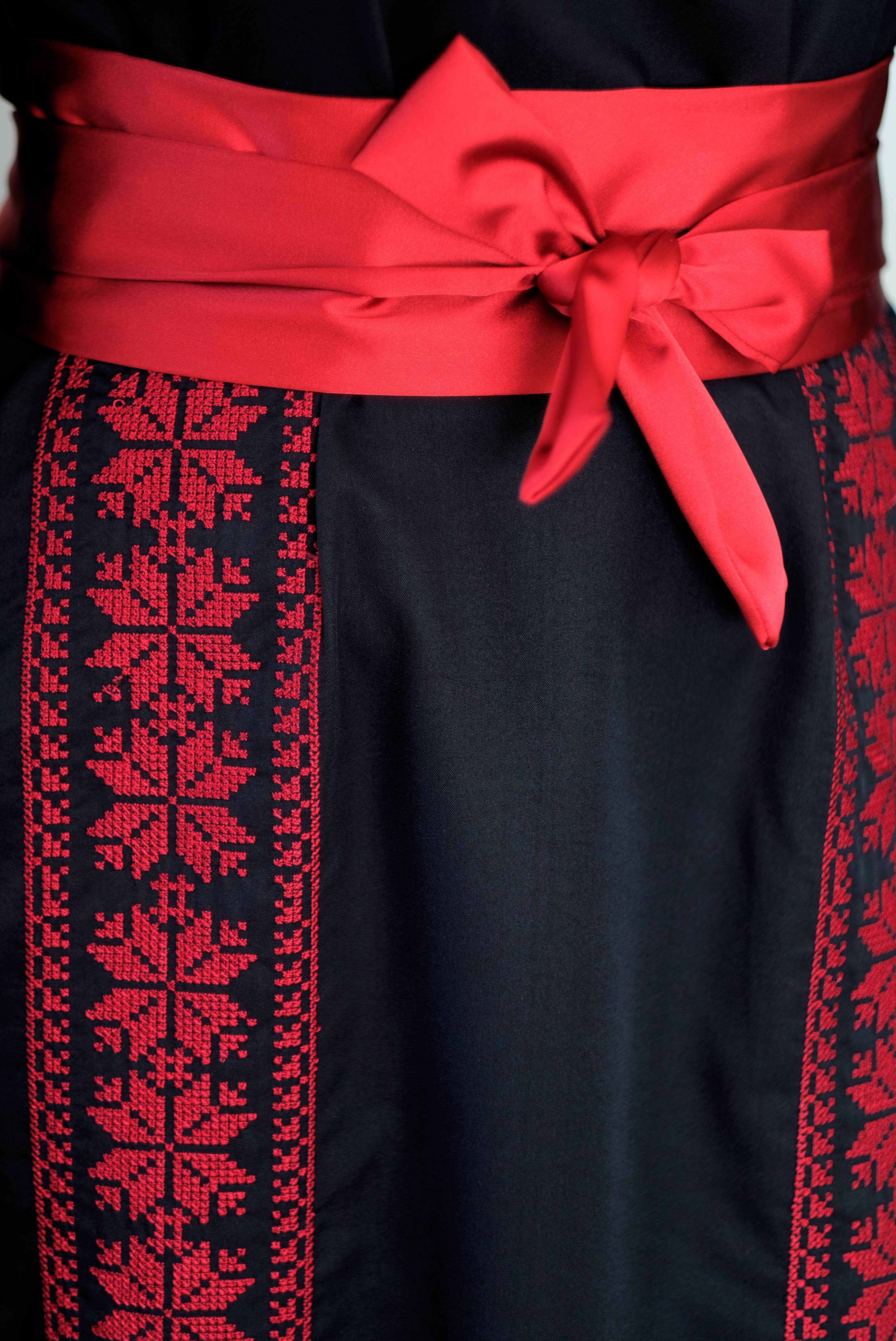 SAIS Fashion - Wholesale Dress - Women's - Palestinian Thob (Embroidered Dress) in Black and Off White4